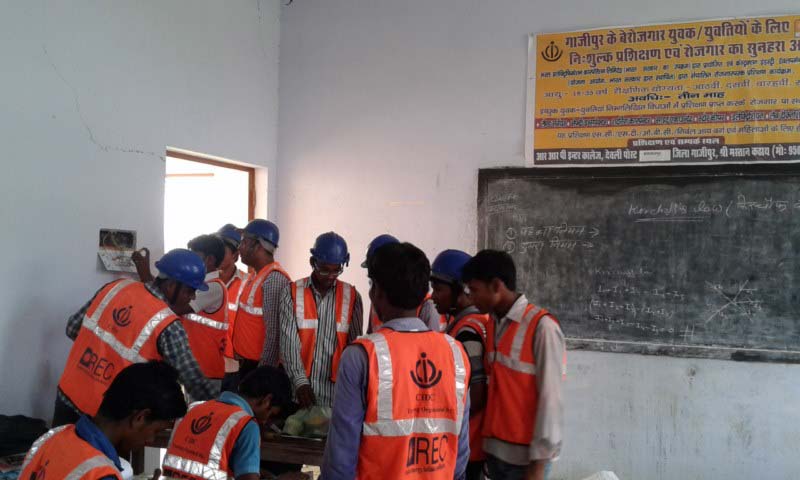 Electrician Practical Photo (2) [800x600]